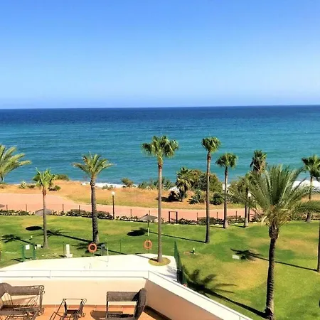 Penthouse Bermuda 2 Holiday home Estepona